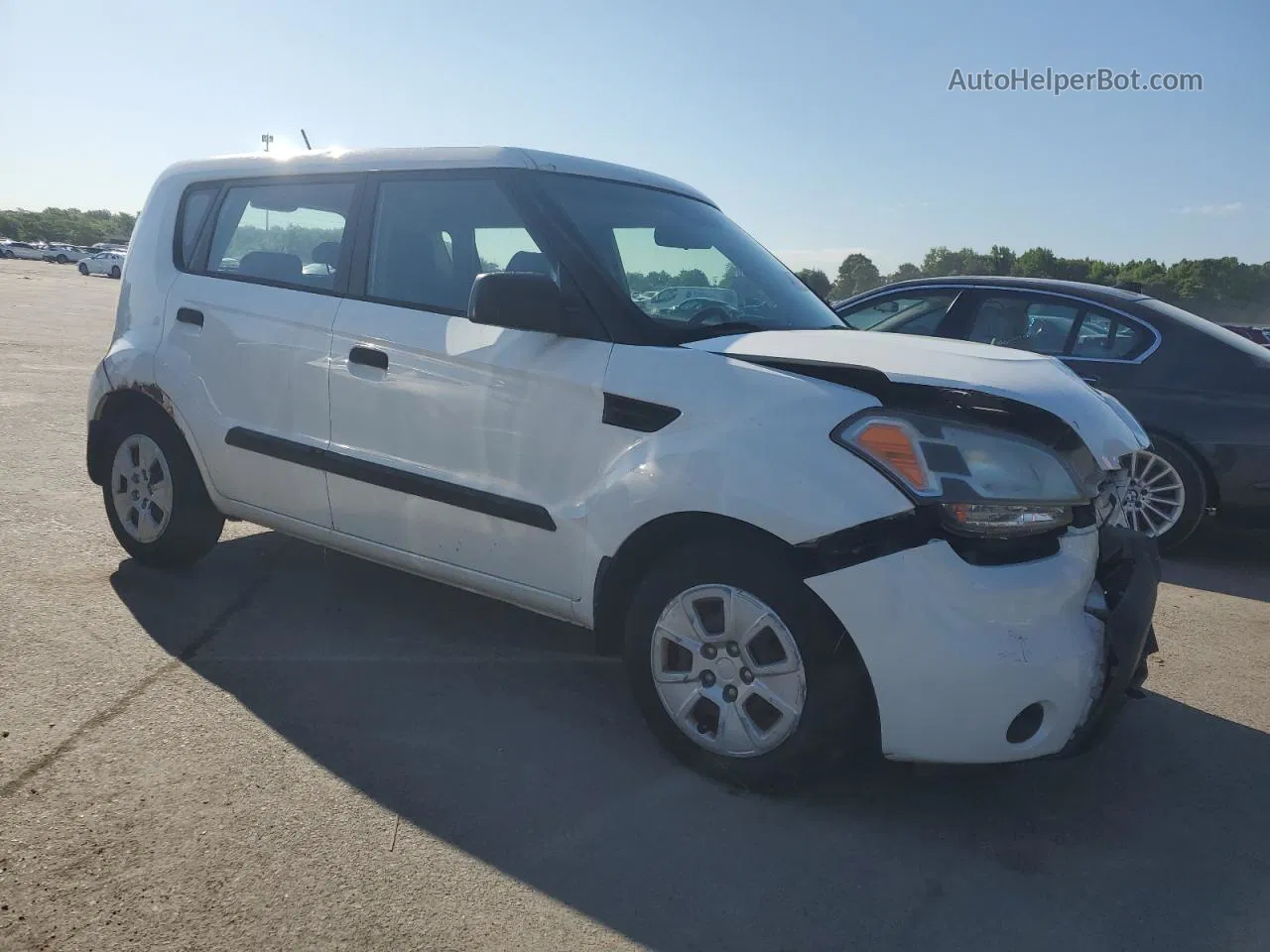 2010 Kia Soul  White vin: KNDJT2A18A7058882