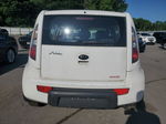 2010 Kia Soul  White vin: KNDJT2A18A7058882