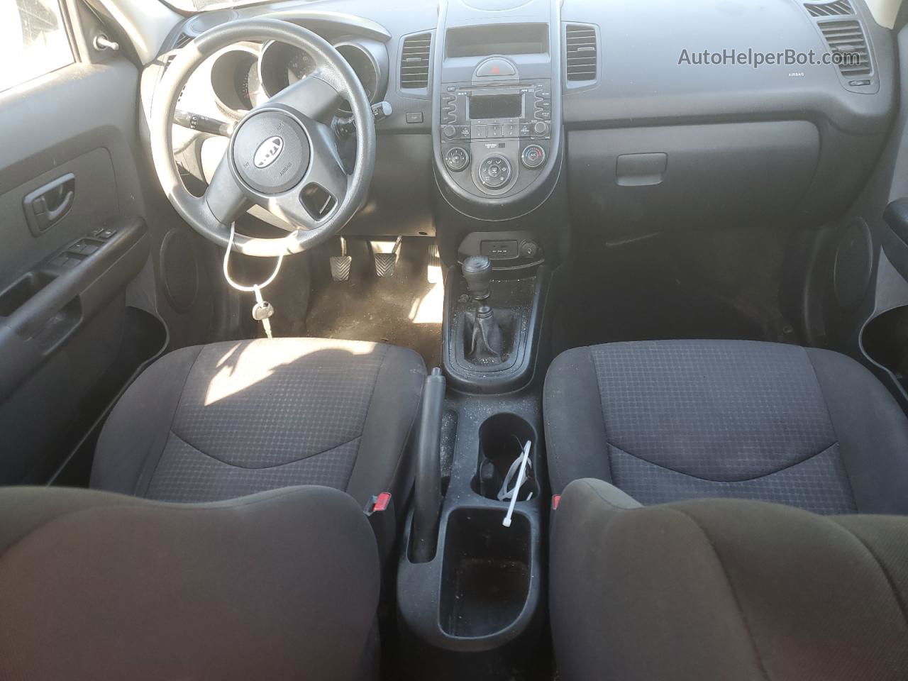 2010 Kia Soul  Белый vin: KNDJT2A18A7058882