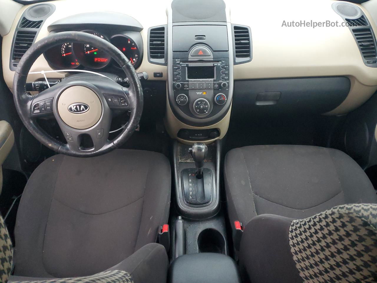 2010 Kia Soul + Белый vin: KNDJT2A20A7049537