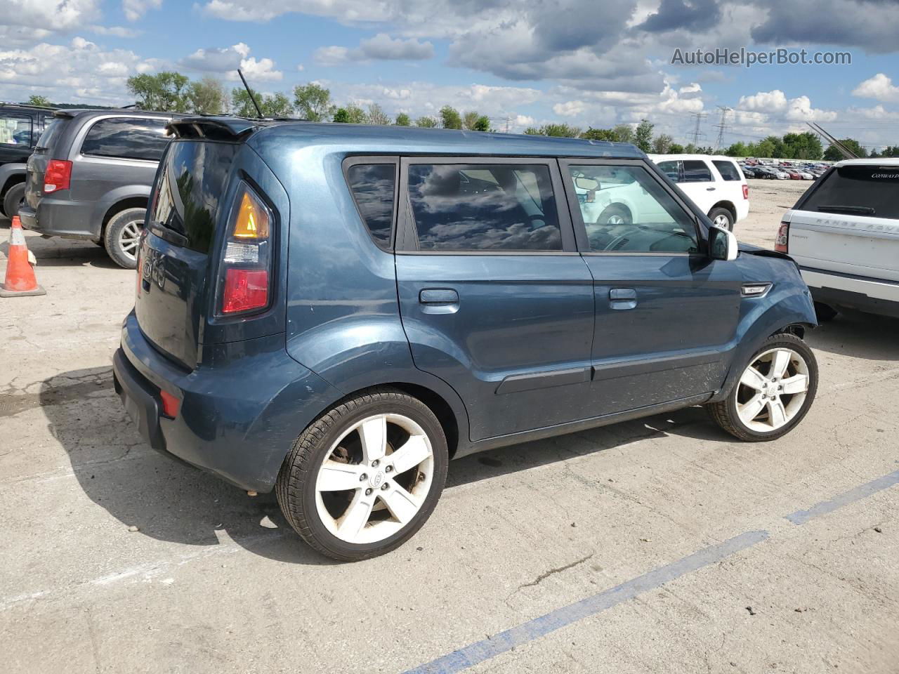 2010 Kia Soul + Blue vin: KNDJT2A20A7069531