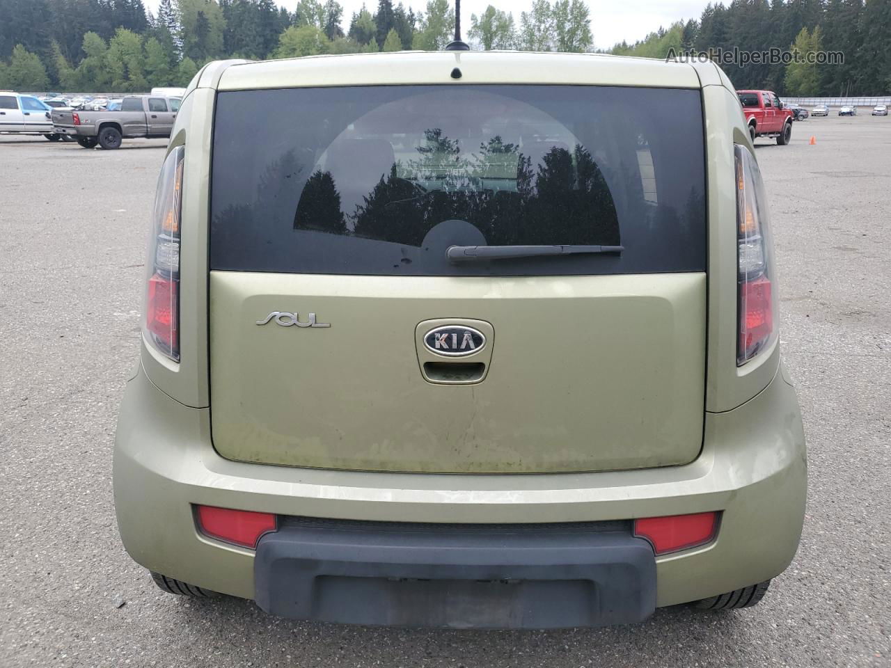 2010 Kia Soul + Green vin: KNDJT2A20A7079783