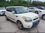 2010 Kia Soul ! White vin: KNDJT2A20A7125516