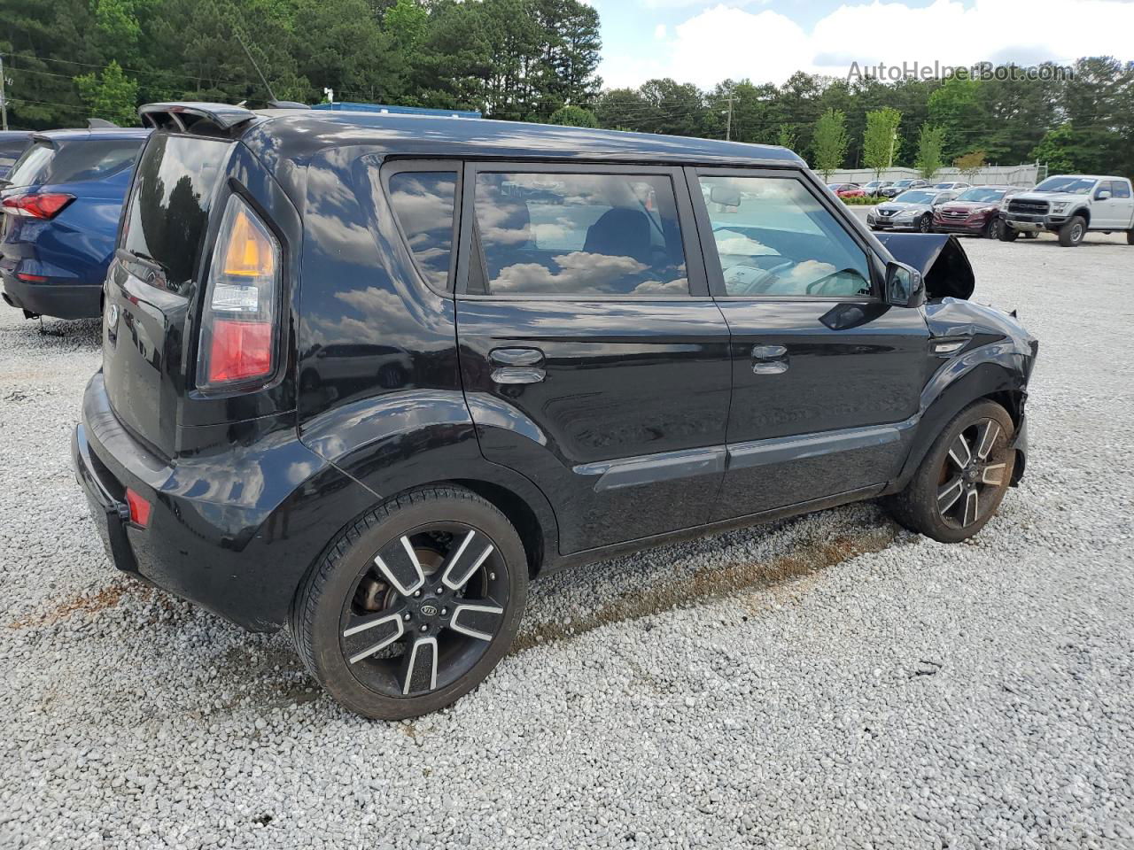 2010 Kia Soul + Black vin: KNDJT2A20A7126584