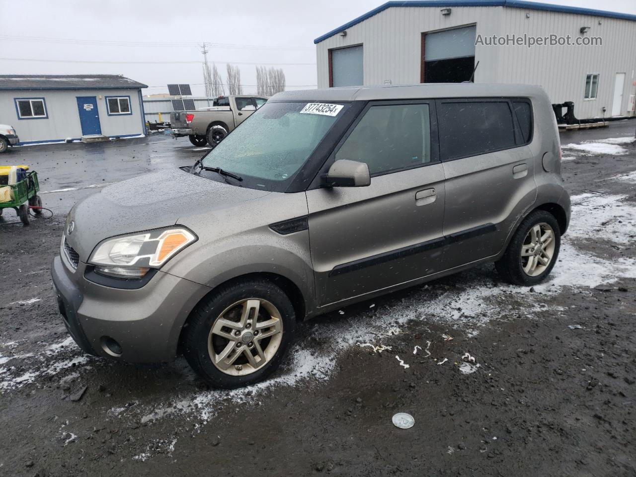 2010 Kia Soul + Gray vin: KNDJT2A20A7189605