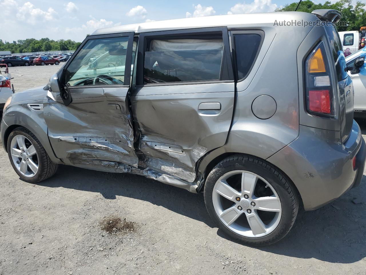 2010 Kia Soul + Silver vin: KNDJT2A20A7191628