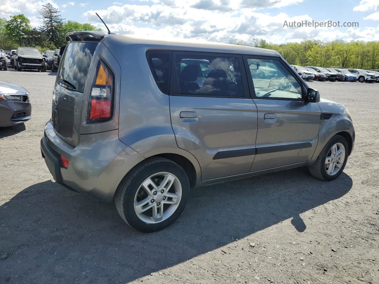 2010 Kia Soul + Gray vin: KNDJT2A20A7191712