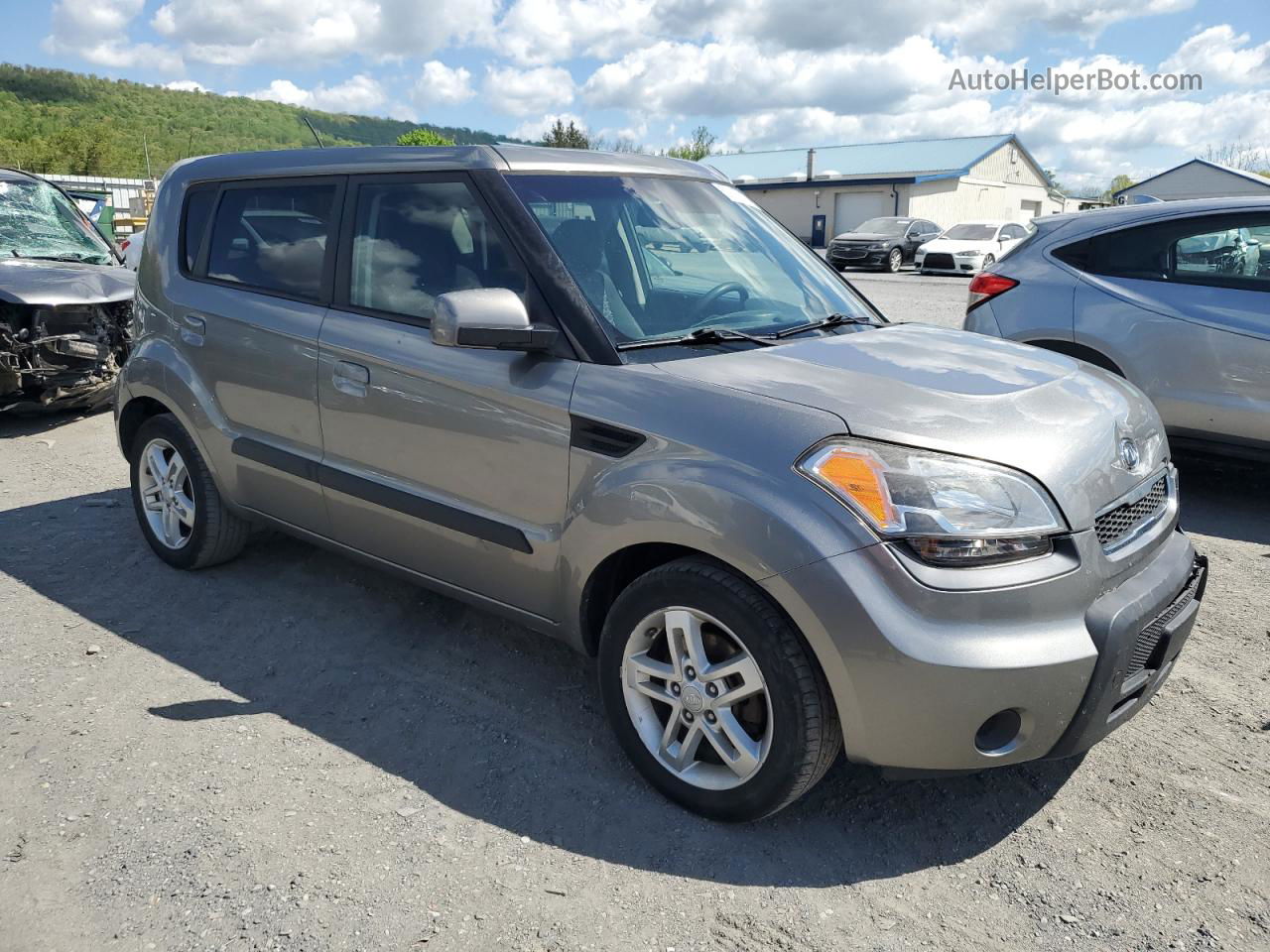 2010 Kia Soul + Gray vin: KNDJT2A20A7191712