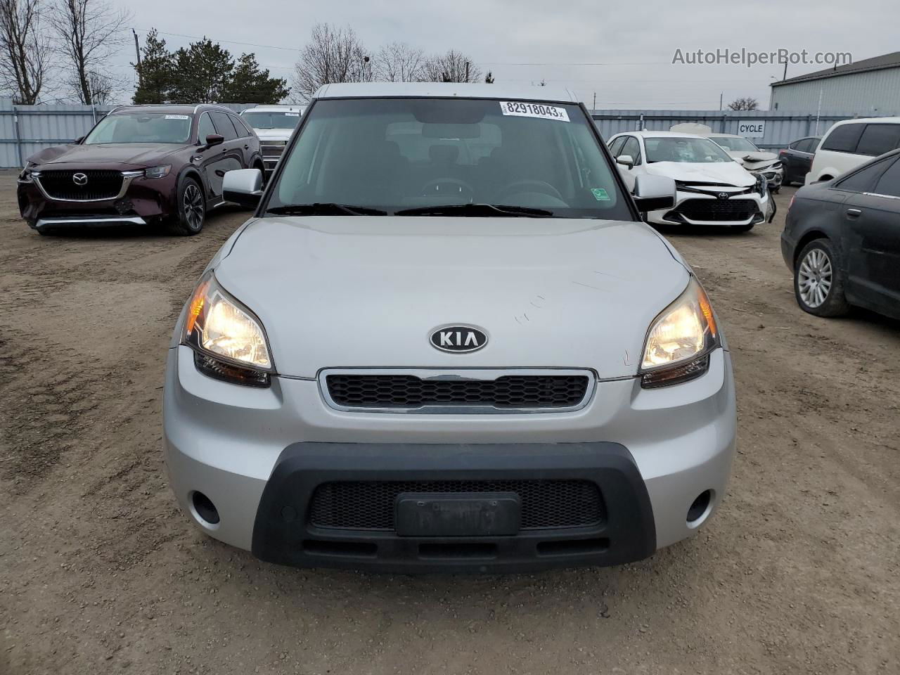 2010 Kia Soul + Silver vin: KNDJT2A21A7033167