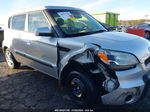 2010 Kia Soul + Серебряный vin: KNDJT2A21A7043648