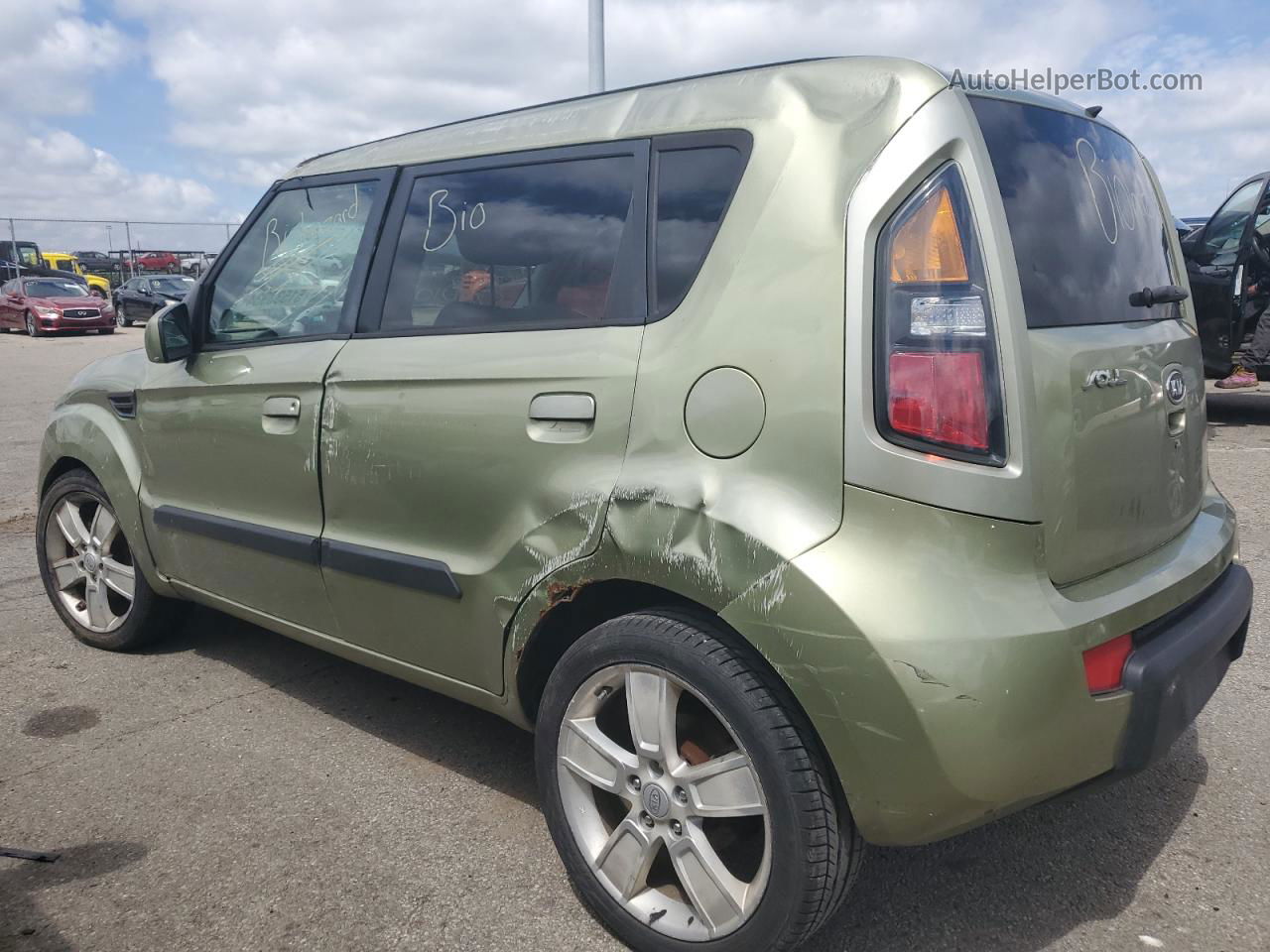 2010 Kia Soul + Green vin: KNDJT2A21A7046016