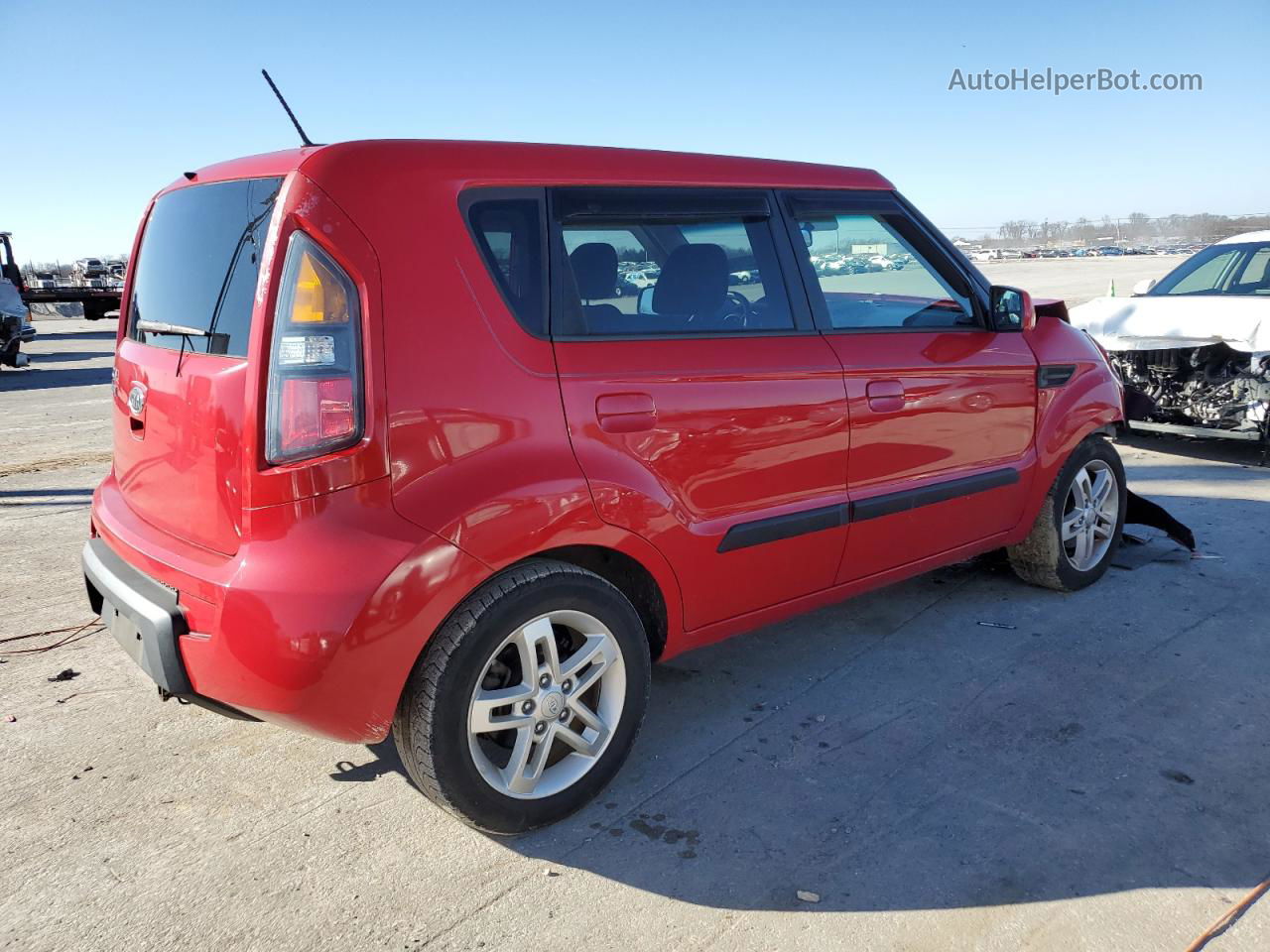 2010 Kia Soul + Red vin: KNDJT2A21A7086676