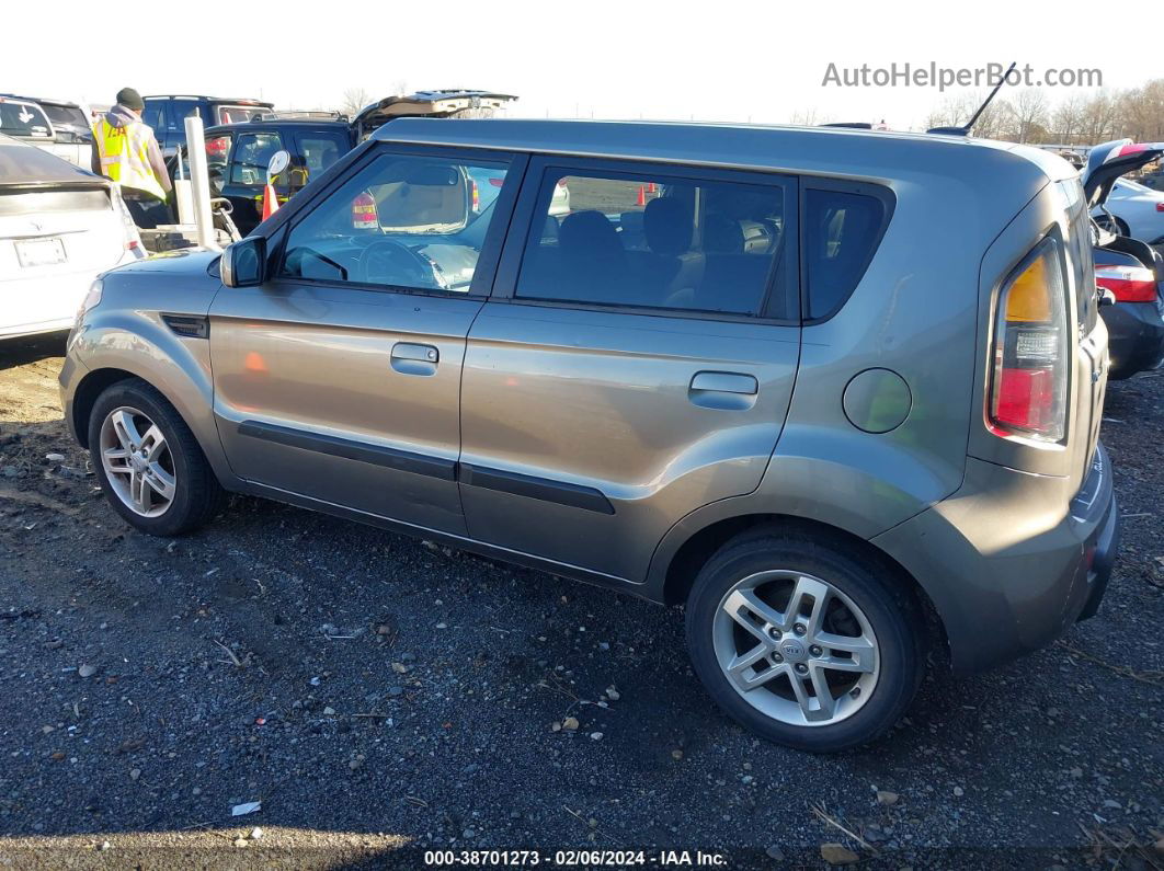 2010 Kia Soul + Серый vin: KNDJT2A21A7102925