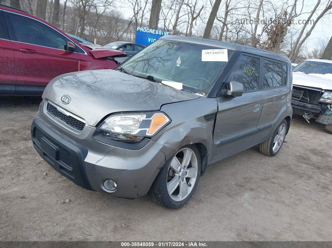 2010 Kia Soul ! Gray vin: KNDJT2A21A7123418