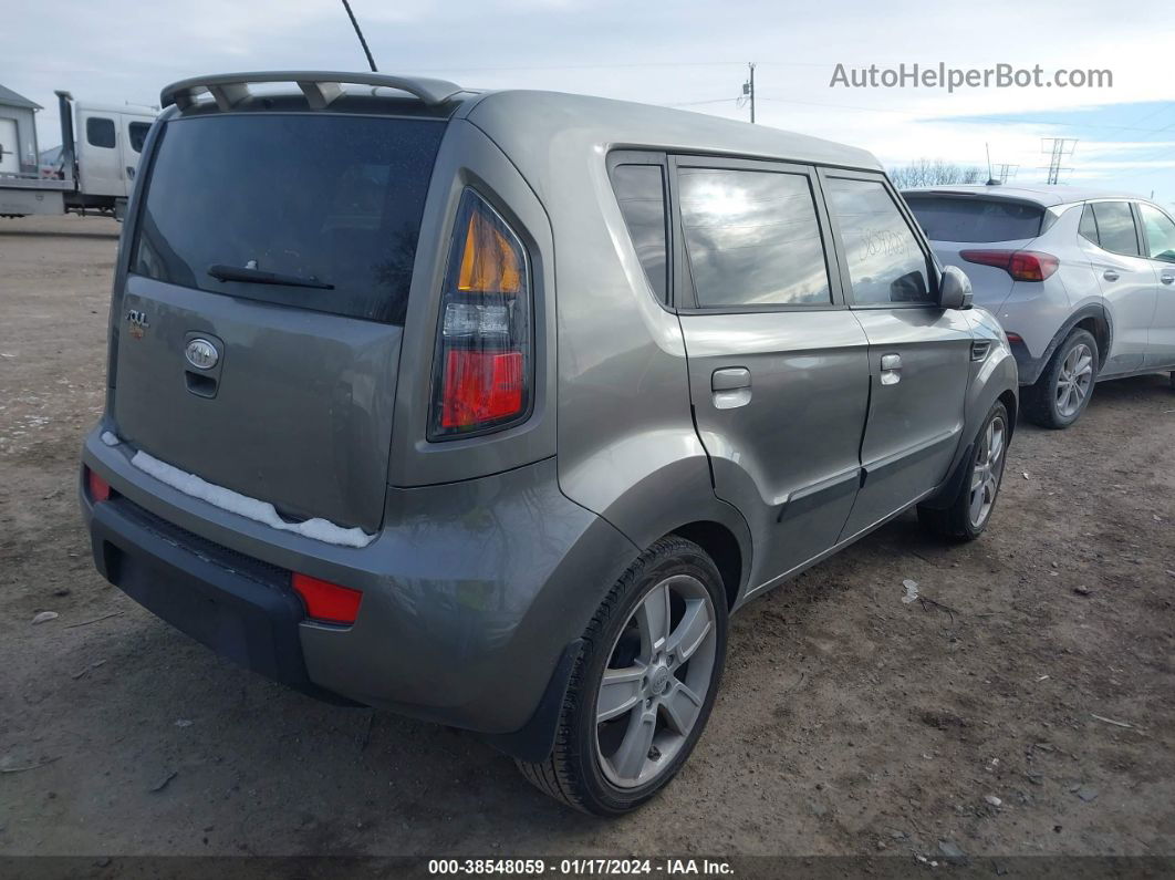 2010 Kia Soul ! Gray vin: KNDJT2A21A7123418