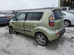 2010 Kia Soul + Green vin: KNDJT2A21A7125105