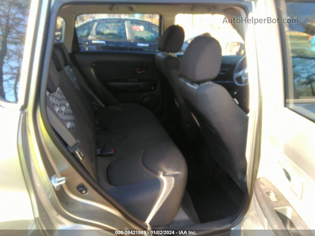 2010 Kia Soul + Серый vin: KNDJT2A21A7135973