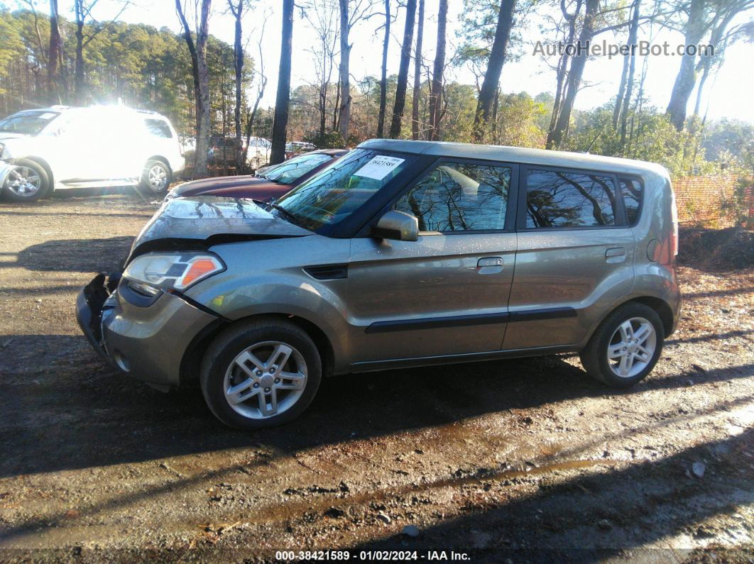 2010 Kia Soul + Серый vin: KNDJT2A21A7135973