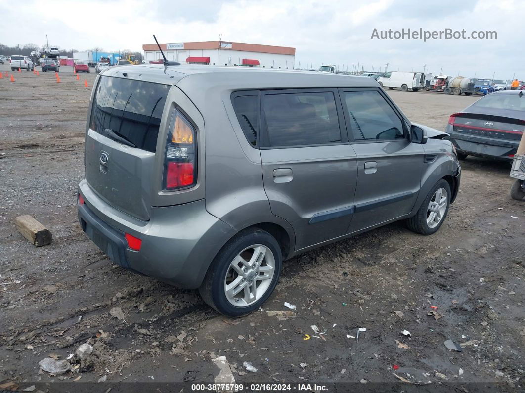 2010 Kia Soul +/!/sport Gray vin: KNDJT2A21A7171825