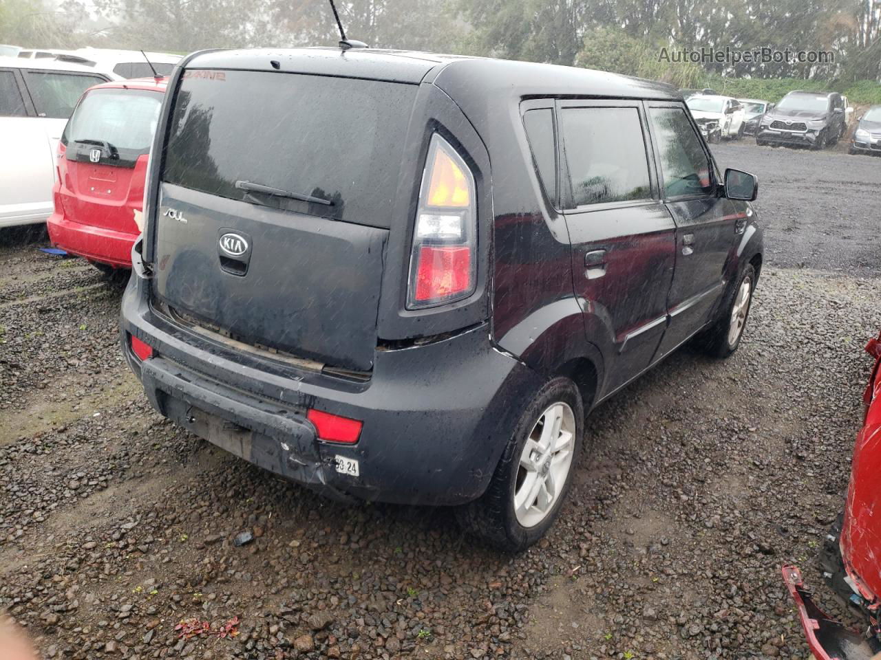 2010 Kia Soul + Black vin: KNDJT2A21A7188687