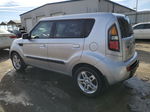 2010 Kia Soul + Серебряный vin: KNDJT2A21A7702022