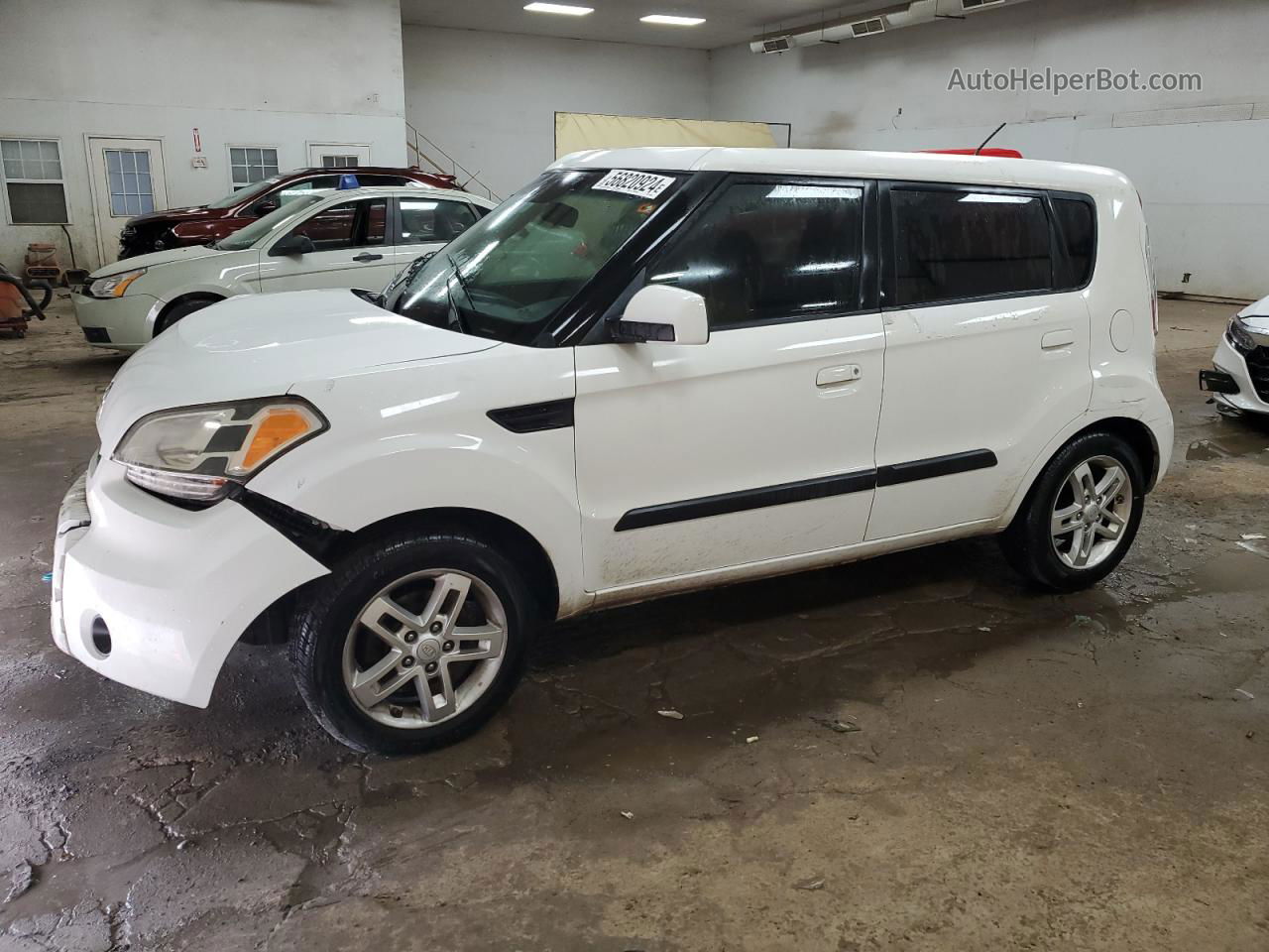 2010 Kia Soul + White vin: KNDJT2A22A7035722