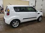 2010 Kia Soul + White vin: KNDJT2A22A7035722