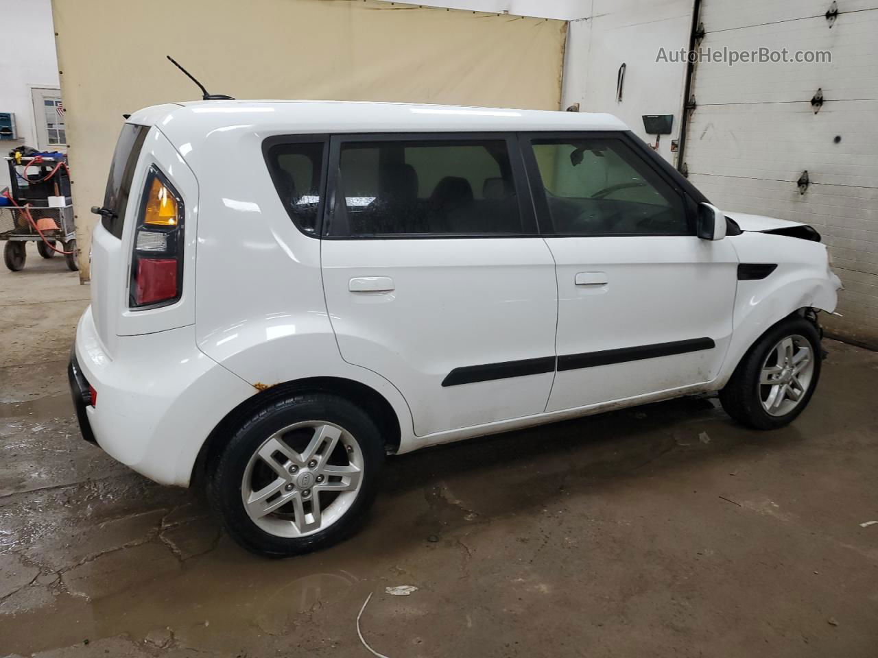 2010 Kia Soul + Белый vin: KNDJT2A22A7035722