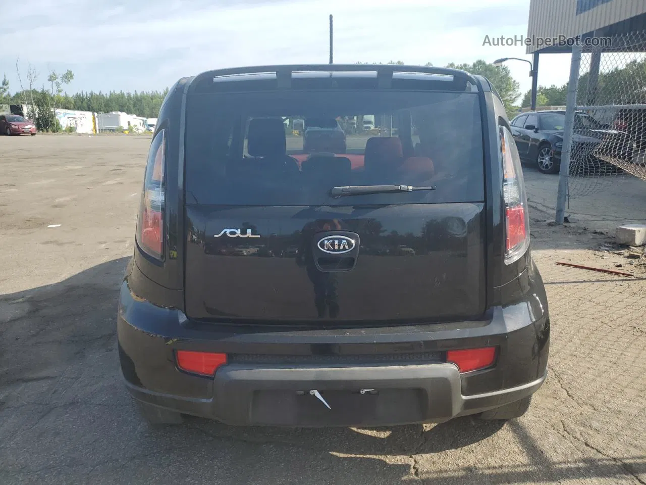 2010 Kia Soul + Black vin: KNDJT2A22A7036269