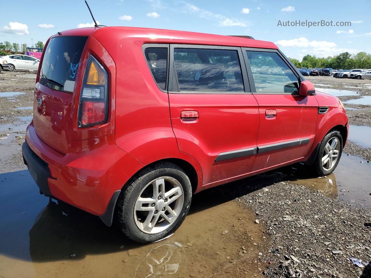 2010 Kia Soul + Red vin: KNDJT2A22A7080627