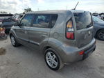 2010 Kia Soul + Gray vin: KNDJT2A22A7119135