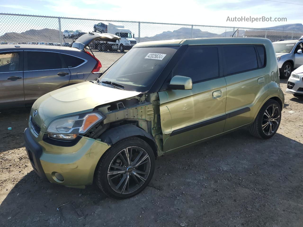 2010 Kia Soul + Green vin: KNDJT2A22A7138977