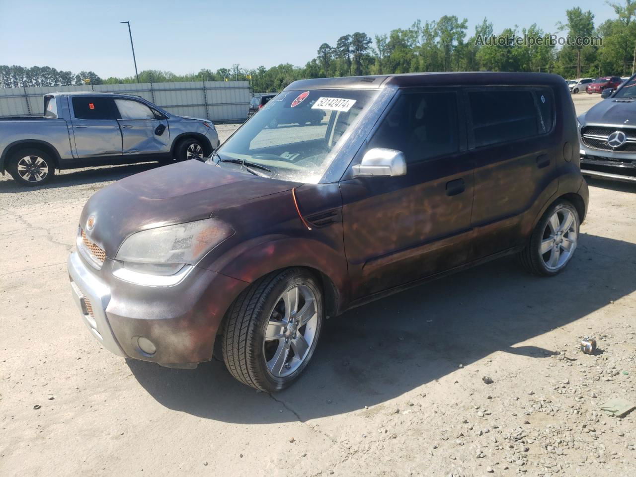 2010 Kia Soul + Burgundy vin: KNDJT2A22A7149283