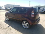 2010 Kia Soul + Burgundy vin: KNDJT2A22A7149283