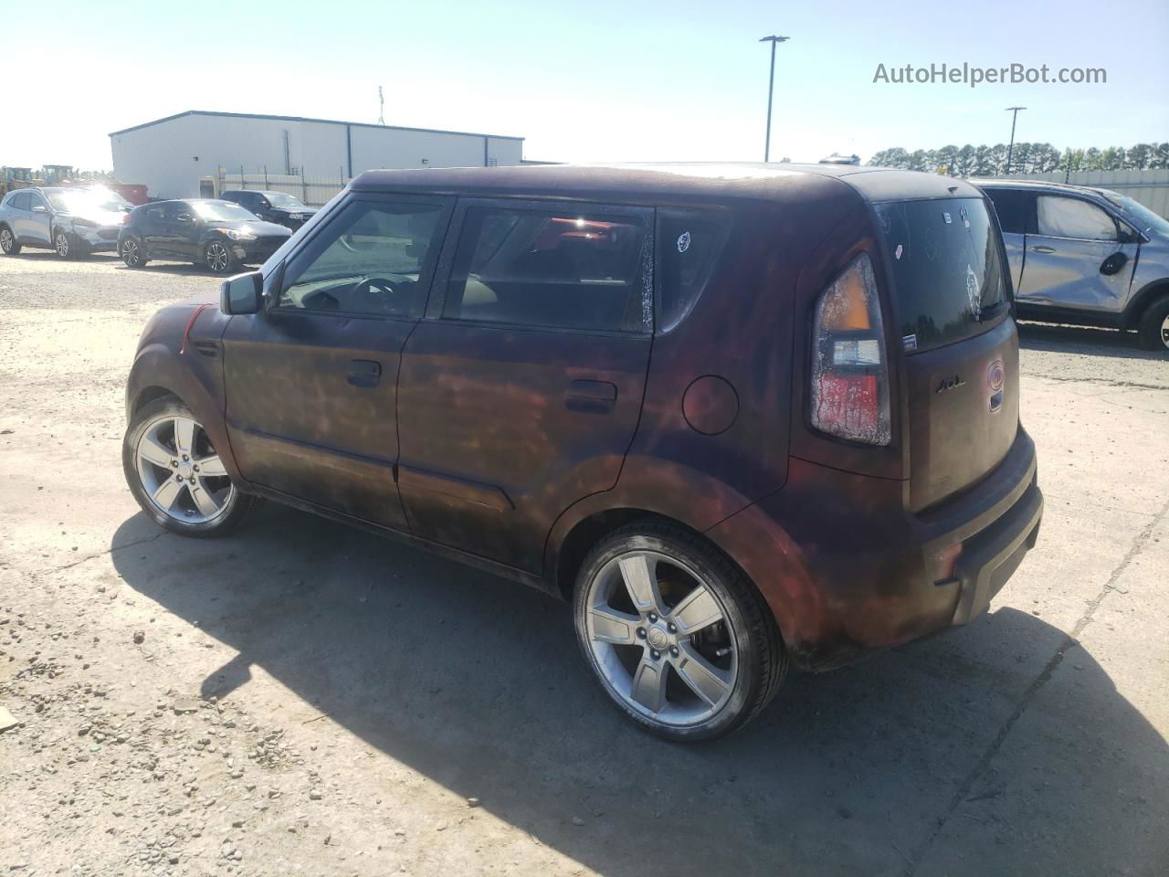 2010 Kia Soul + Burgundy vin: KNDJT2A22A7149283