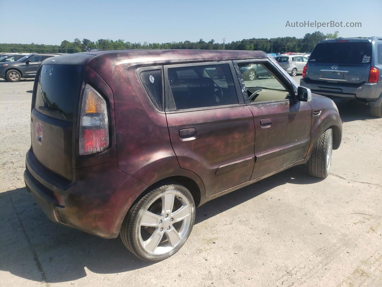 2010 Kia Soul + Burgundy vin: KNDJT2A22A7149283