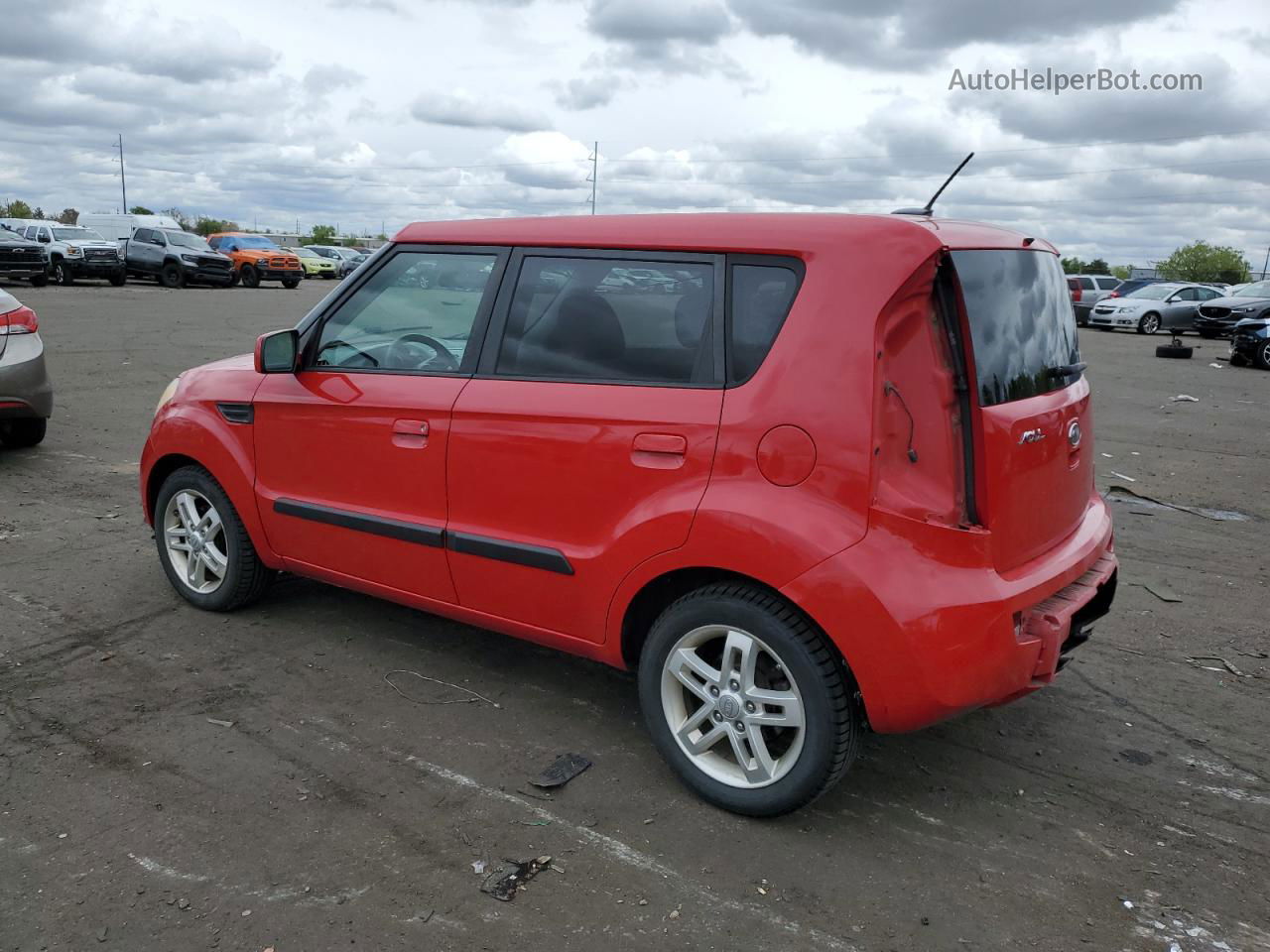 2010 Kia Soul + Red vin: KNDJT2A22A7172692