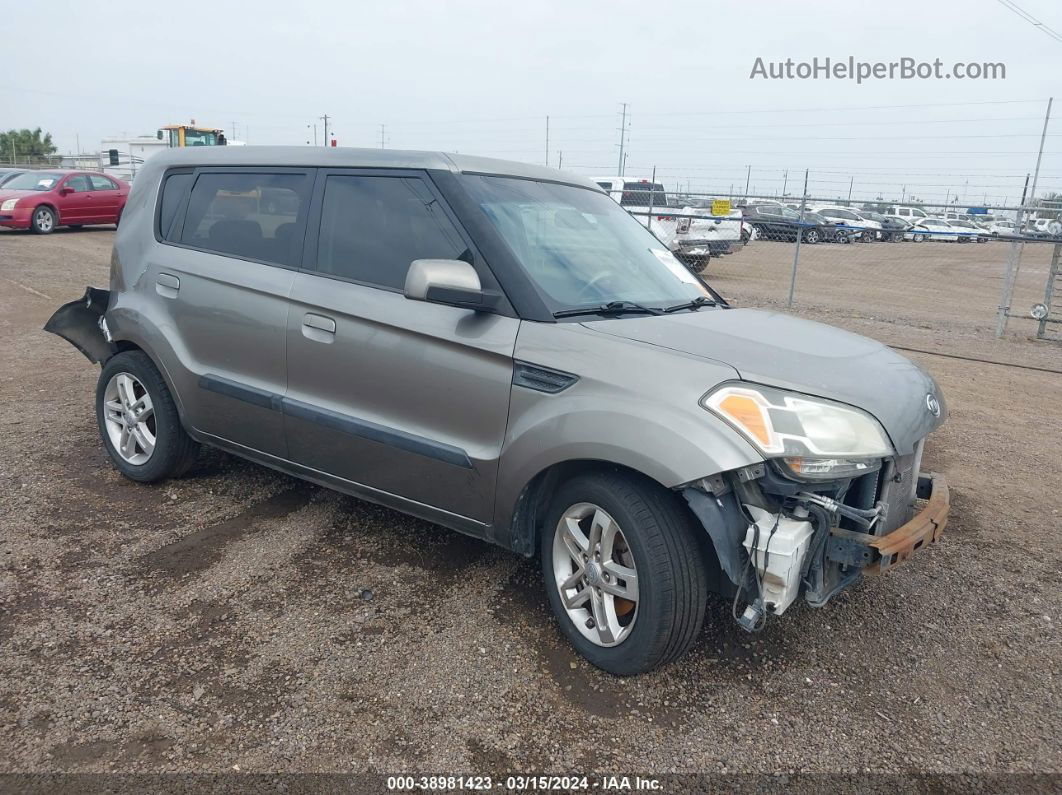 2010 Kia Soul + Серый vin: KNDJT2A22A7192327