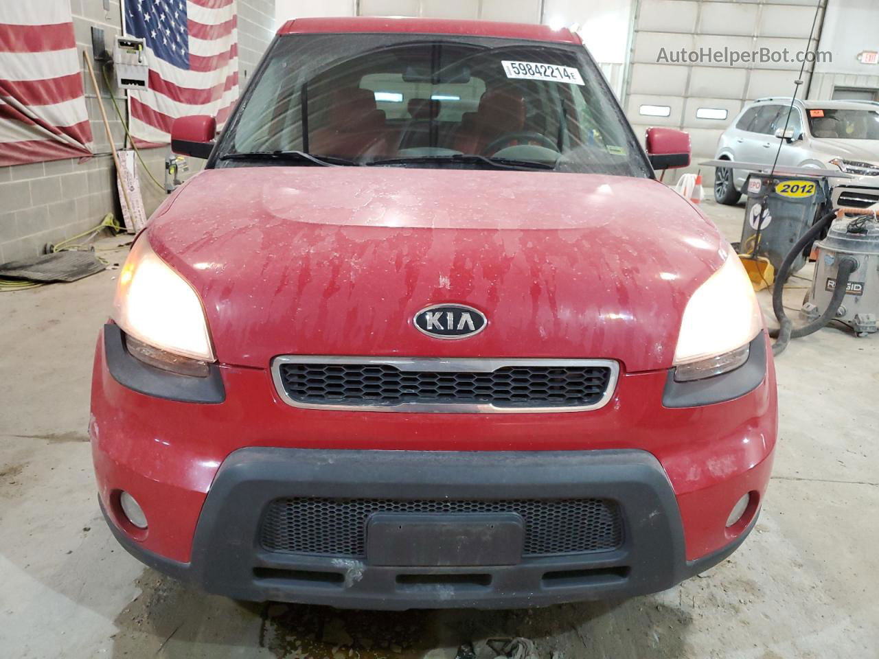 2010 Kia Soul + Red vin: KNDJT2A23A7045661