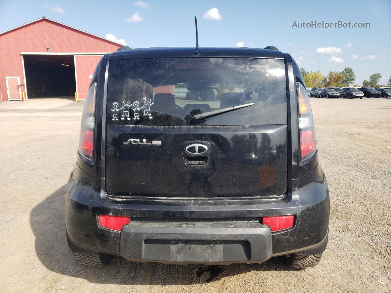 2010 Kia Soul + Black vin: KNDJT2A23A7125610