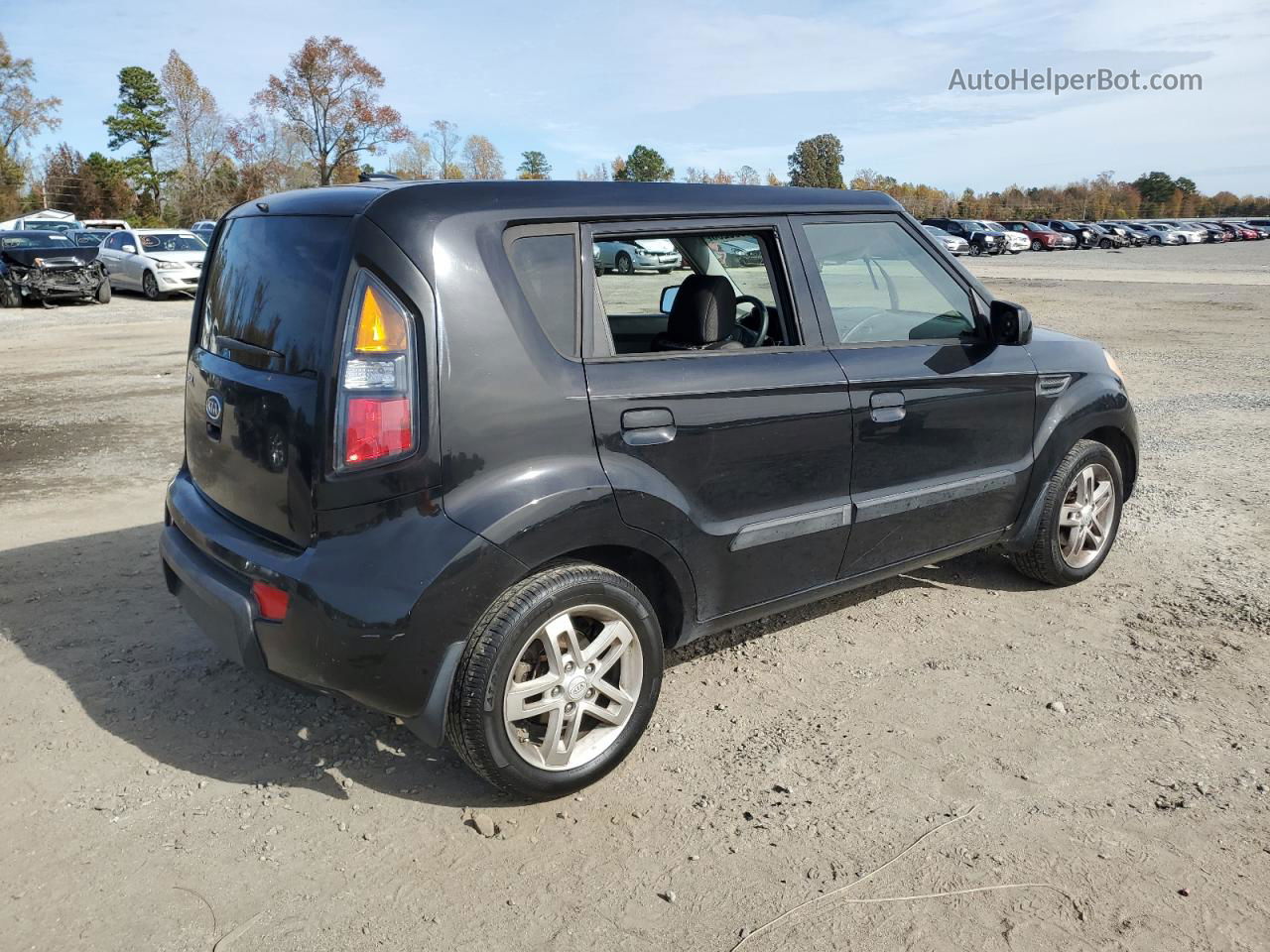 2010 Kia Soul + Black vin: KNDJT2A24A7056295