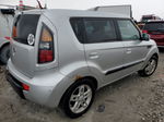 2010 Kia Soul + Silver vin: KNDJT2A24A7088020