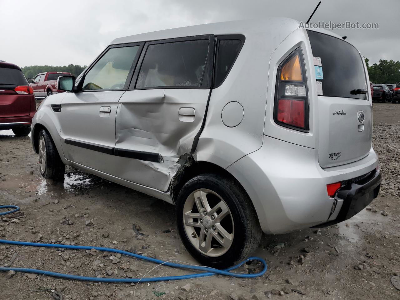 2010 Kia Soul + Silver vin: KNDJT2A24A7088020