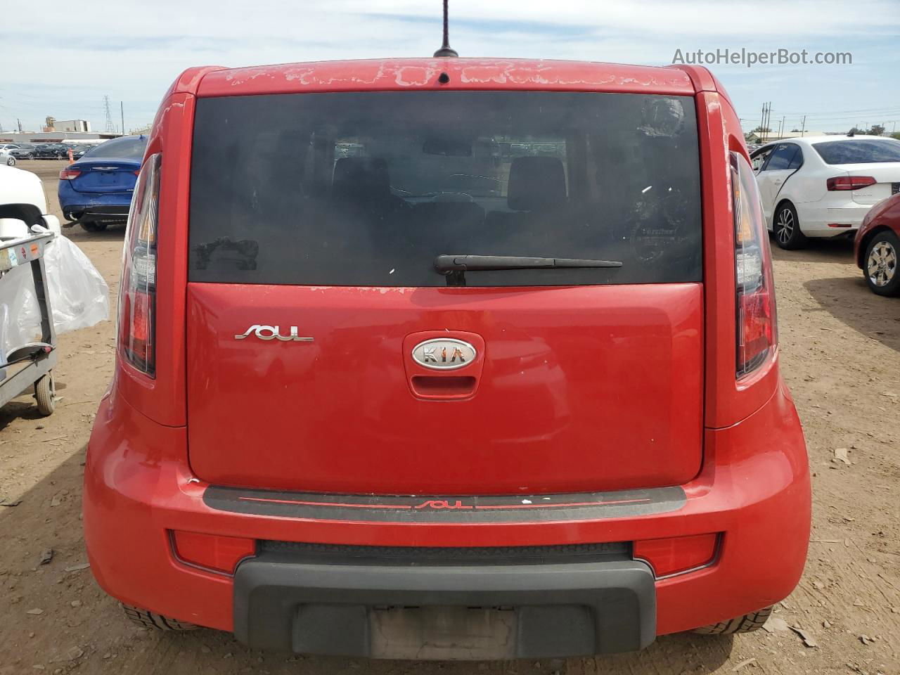 2010 Kia Soul + Red vin: KNDJT2A24A7103499