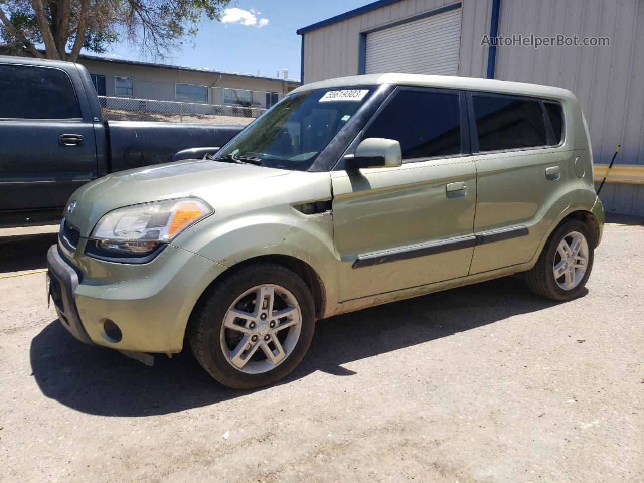 2010 Kia Soul + Green vin: KNDJT2A24A7107682