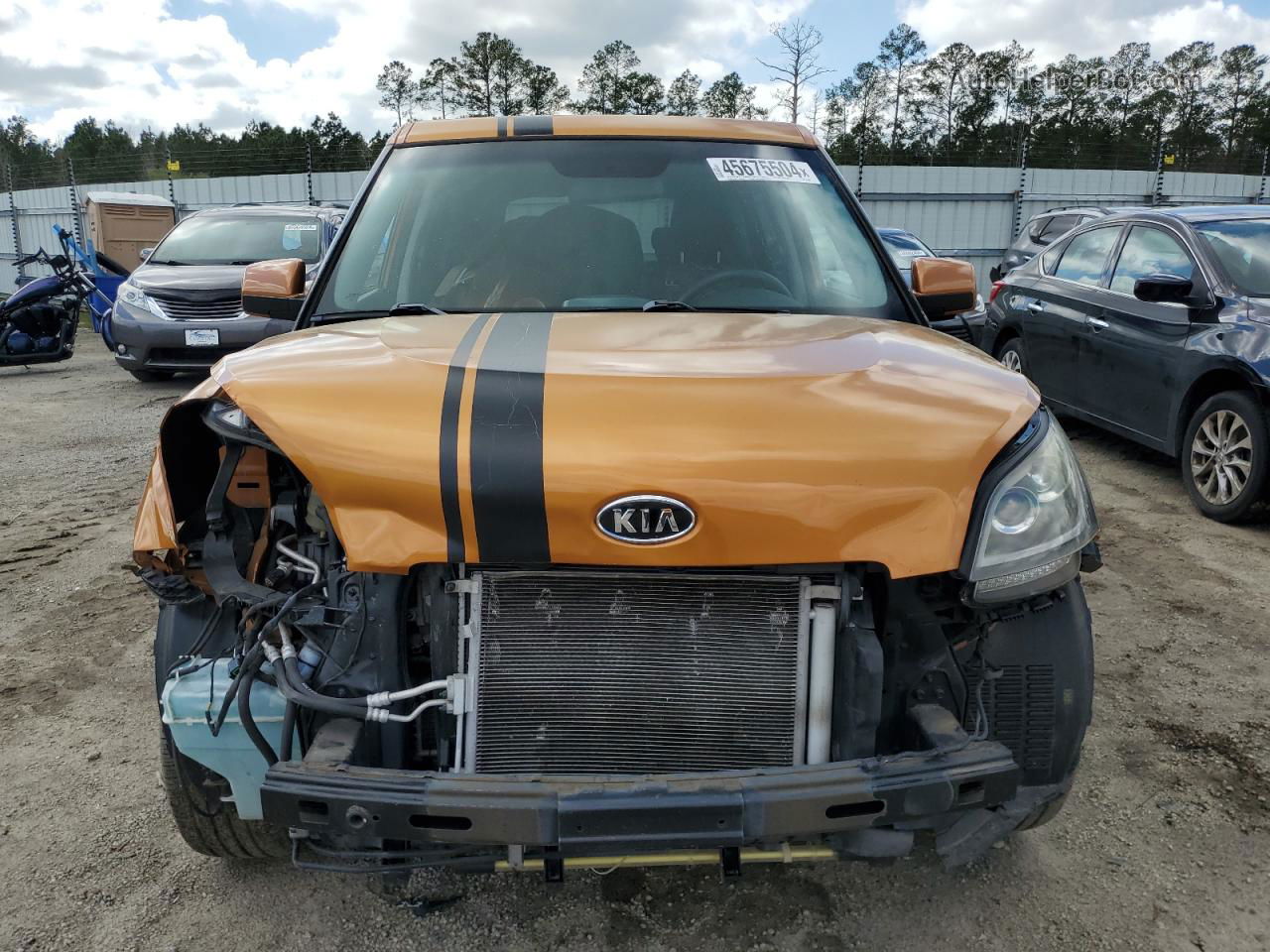 2010 Kia Soul + Orange vin: KNDJT2A24A7111859