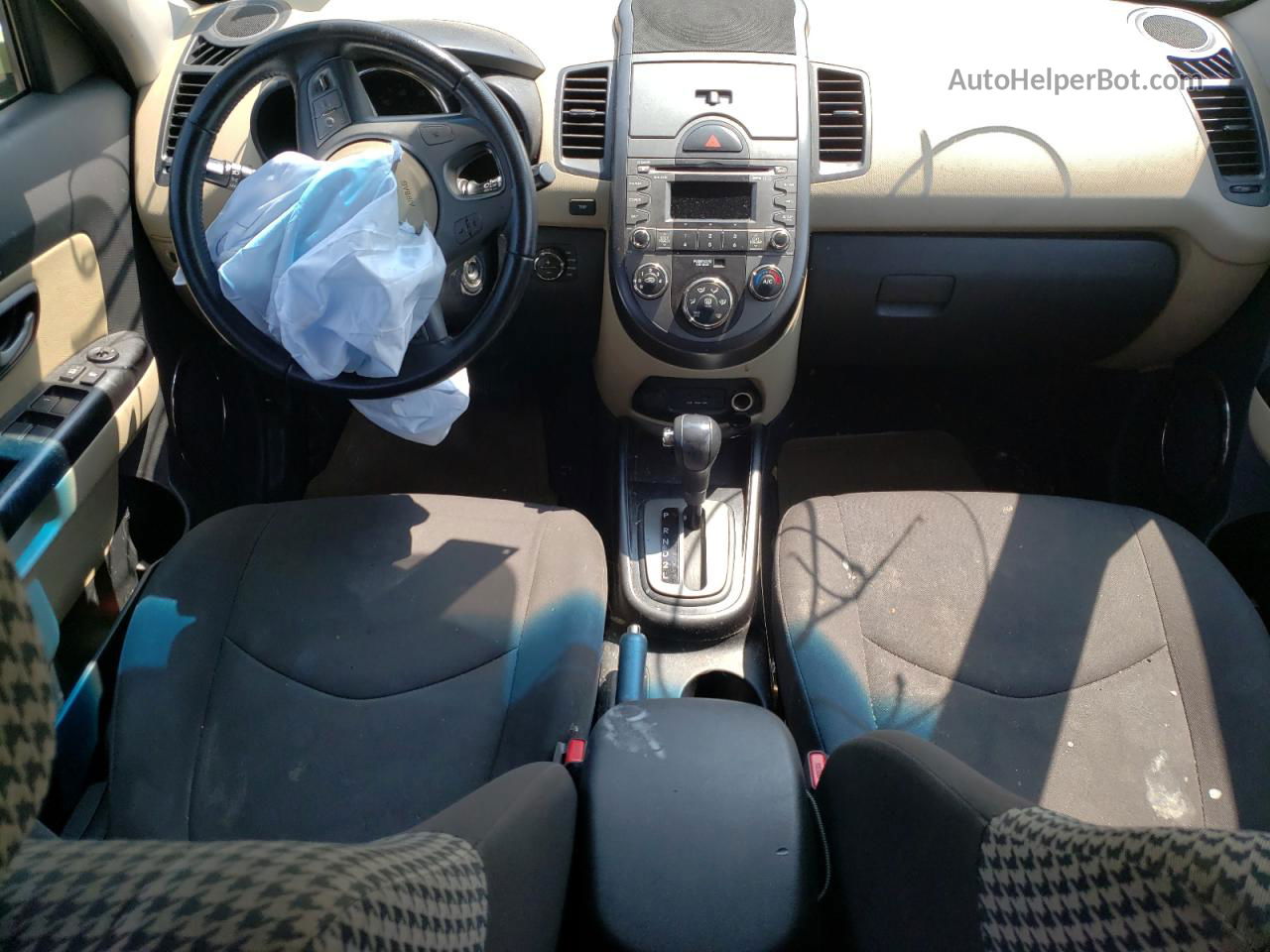 2010 Kia Soul + Зеленый vin: KNDJT2A24A7159104