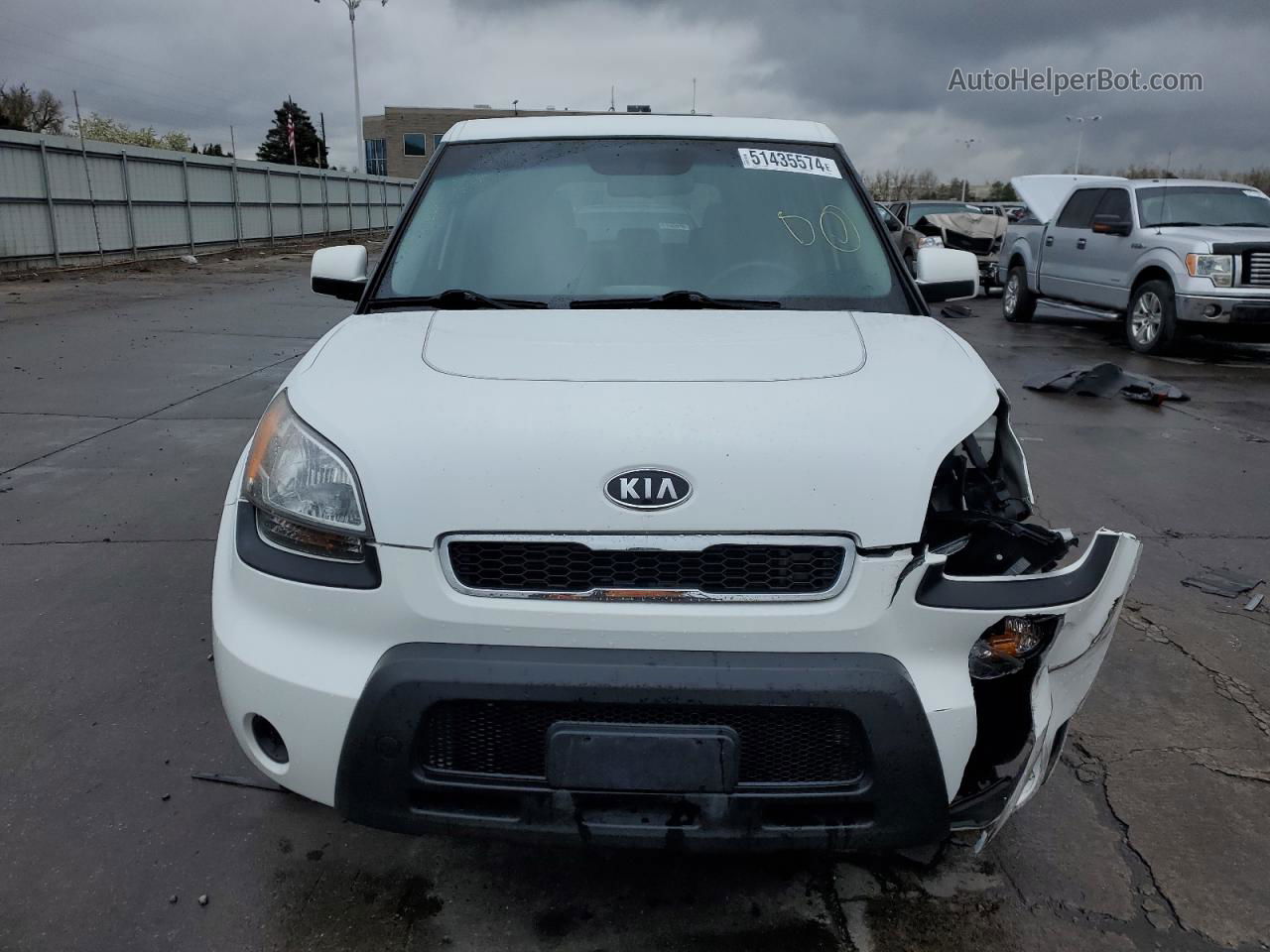 2010 Kia Soul + White vin: KNDJT2A24A7163413