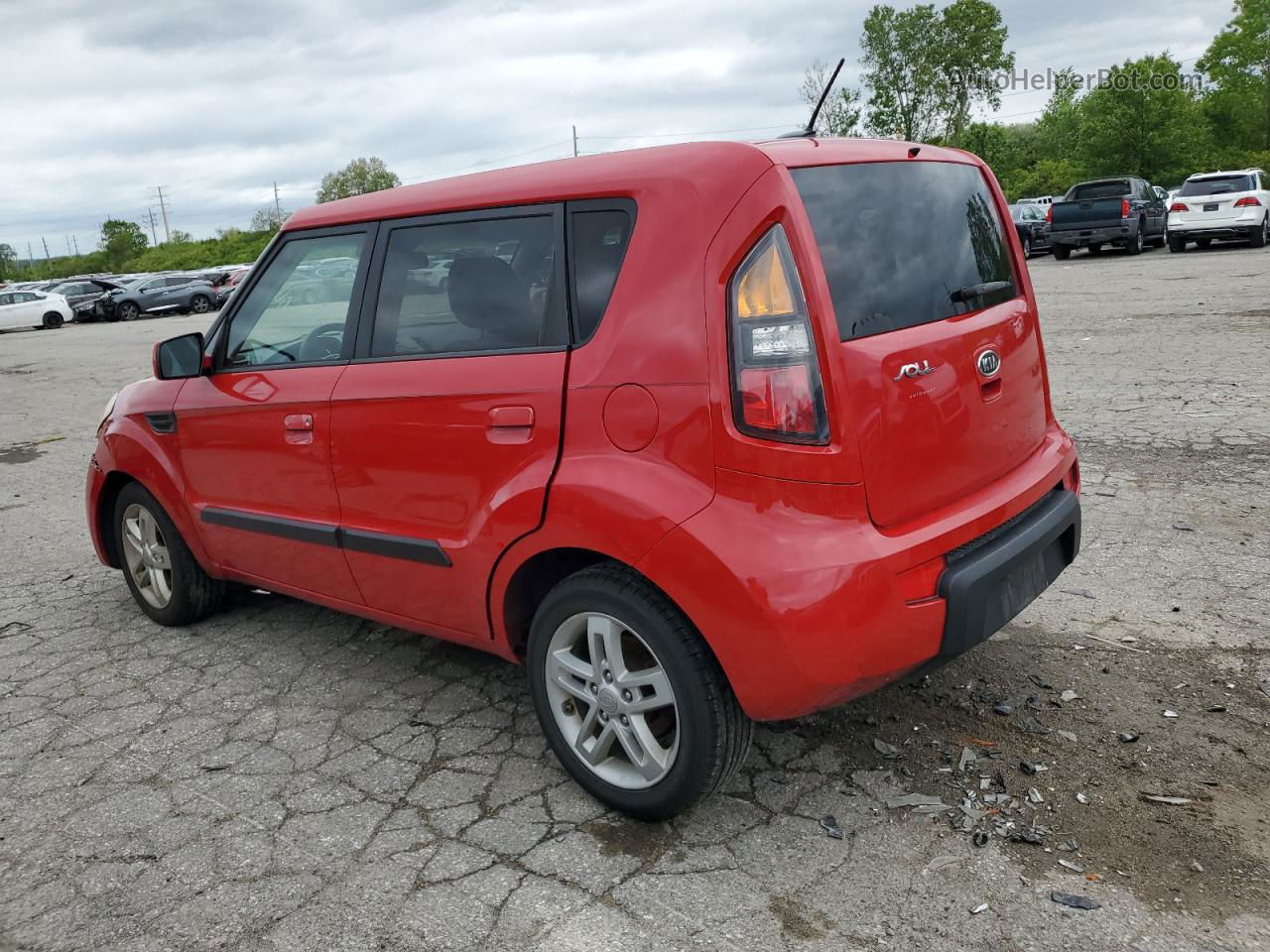 2010 Kia Soul + Red vin: KNDJT2A24A7164206