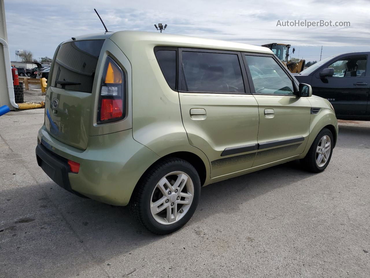 2010 Kia Soul + Green vin: KNDJT2A25A7061702